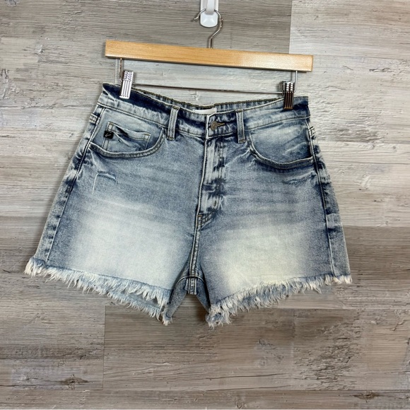 KanCan Pants - Kancan Gardenia Essentials High Rise Mom Shorts Light Wash - Size Large